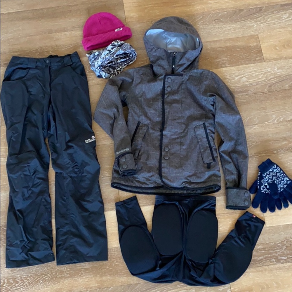 Burton woman xs ski/snowboard pants and jacket